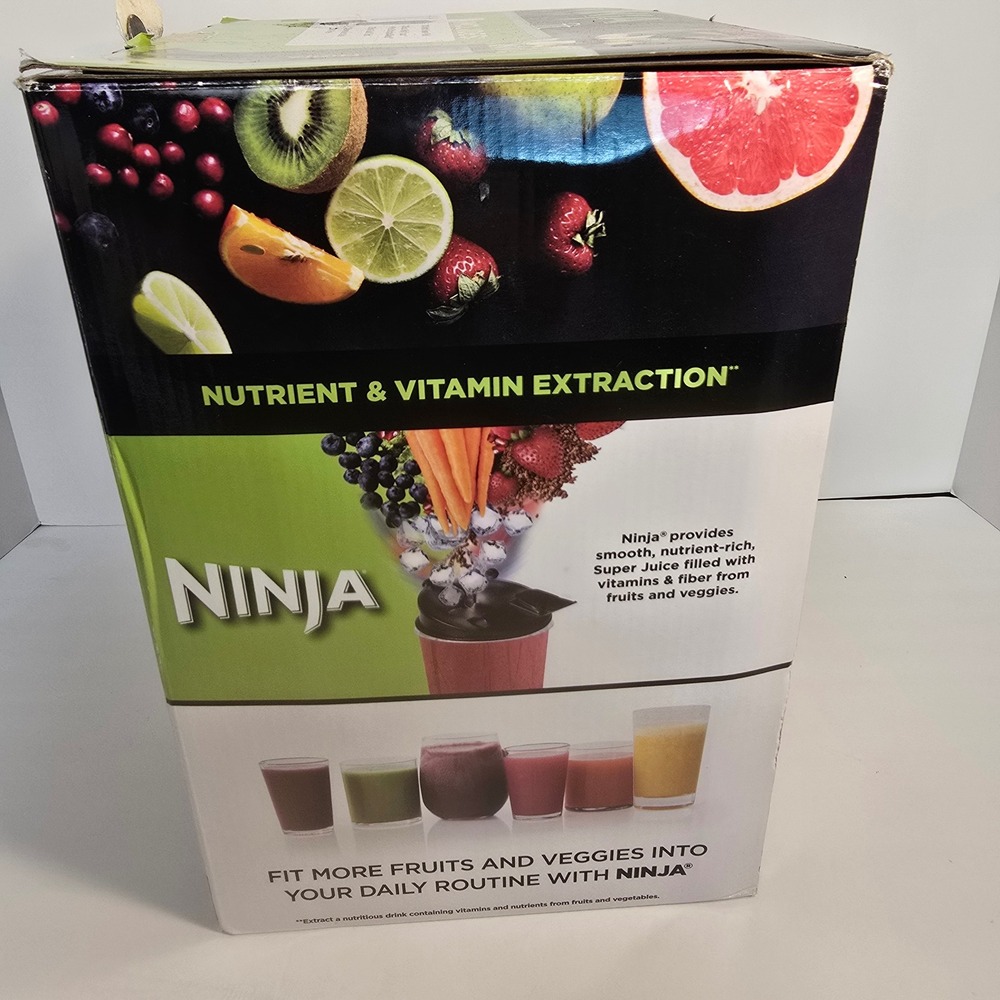 Ninja Fit Personal Blender 700 Watts QB3000SS 16oz Cups Black Silver Open Box - Picture 3 of 16